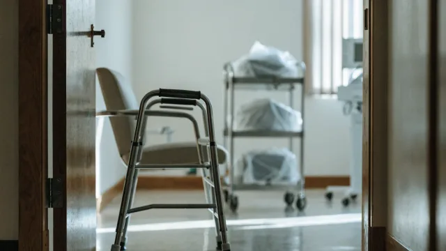 Knee Replacement Cost in India for International Patients: What the Package Includes